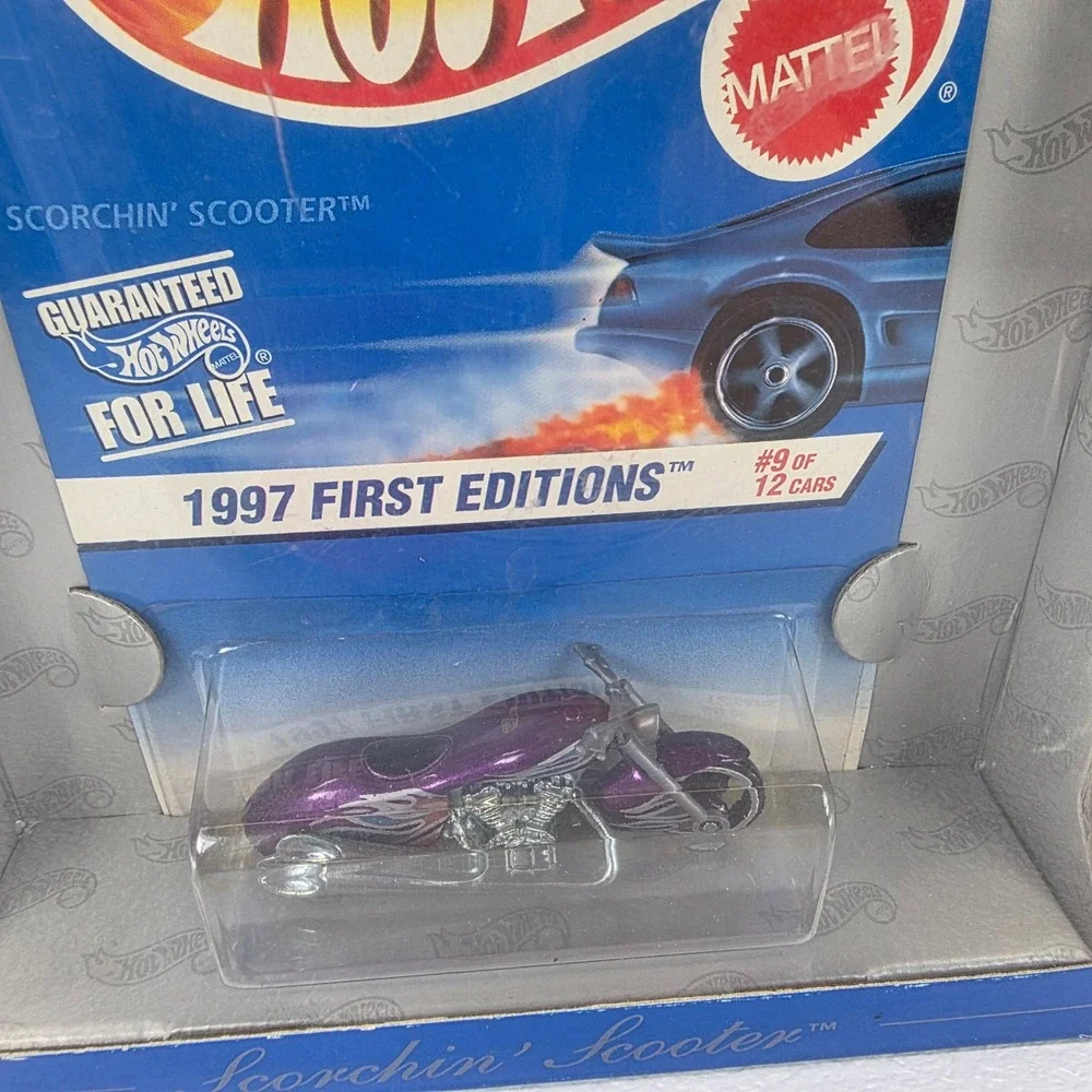 Hot Wheels 1997 First Editions Scorchin Scooter Motorcycle 9 of 12 Cars‎